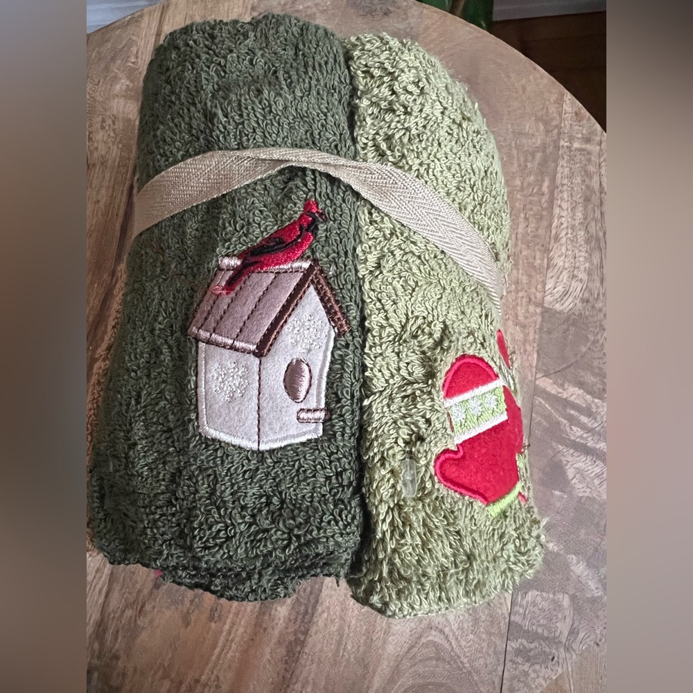Festive Embroidered Hand Towels Set of 6 - Picture 6 of 7